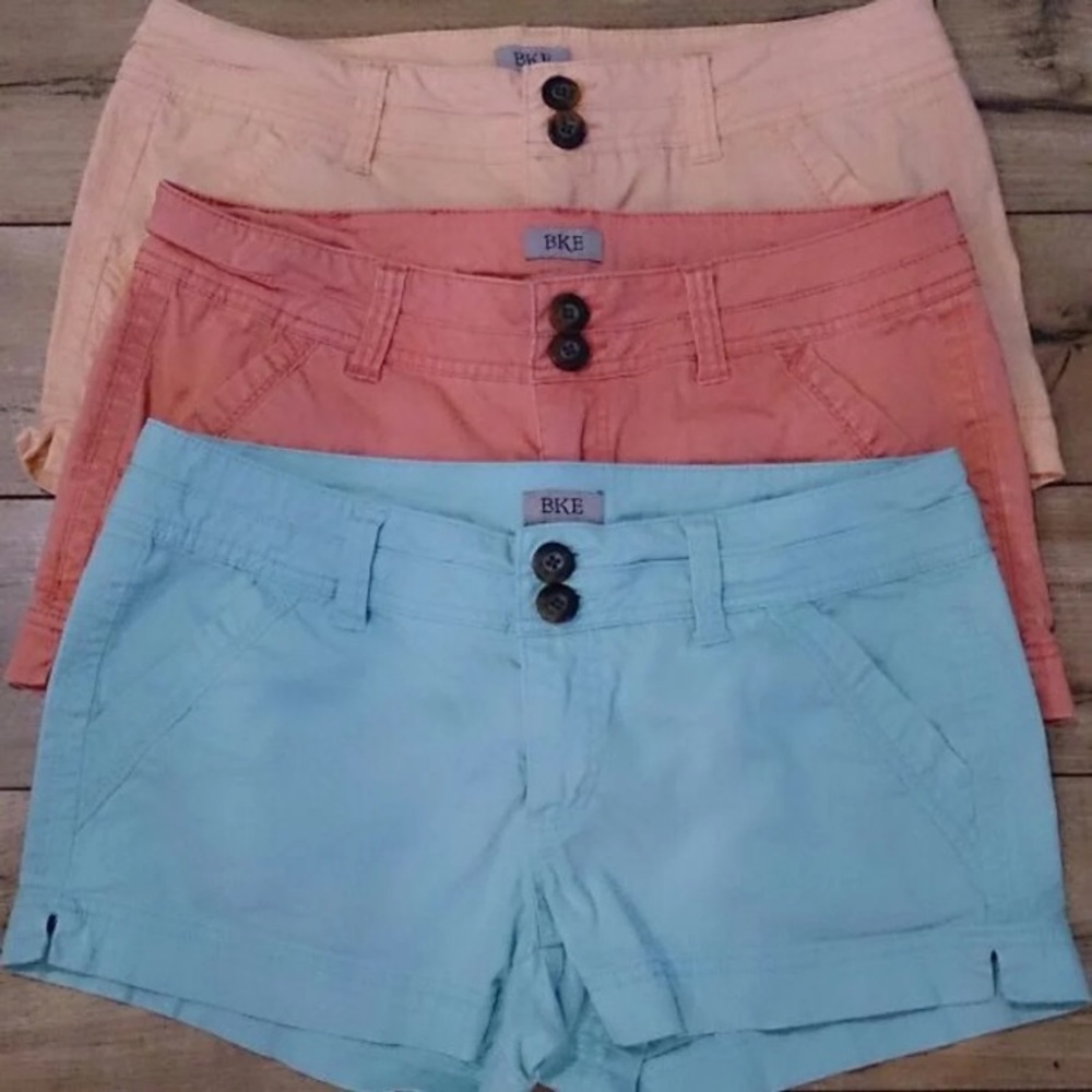 BKE Mollie Stretch shorts lot